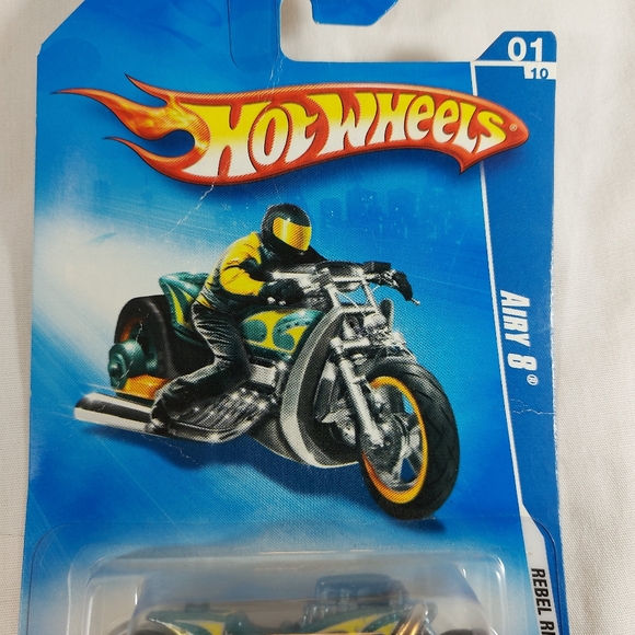 🎁 FREE! NIP Hot Wheels Rebel Rides Airy 8 - Picture 2 of 5